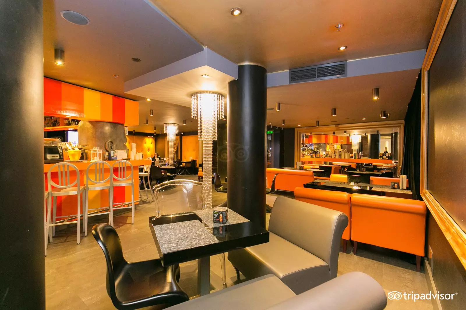 هتل دومینا سنت پیترزبورگ